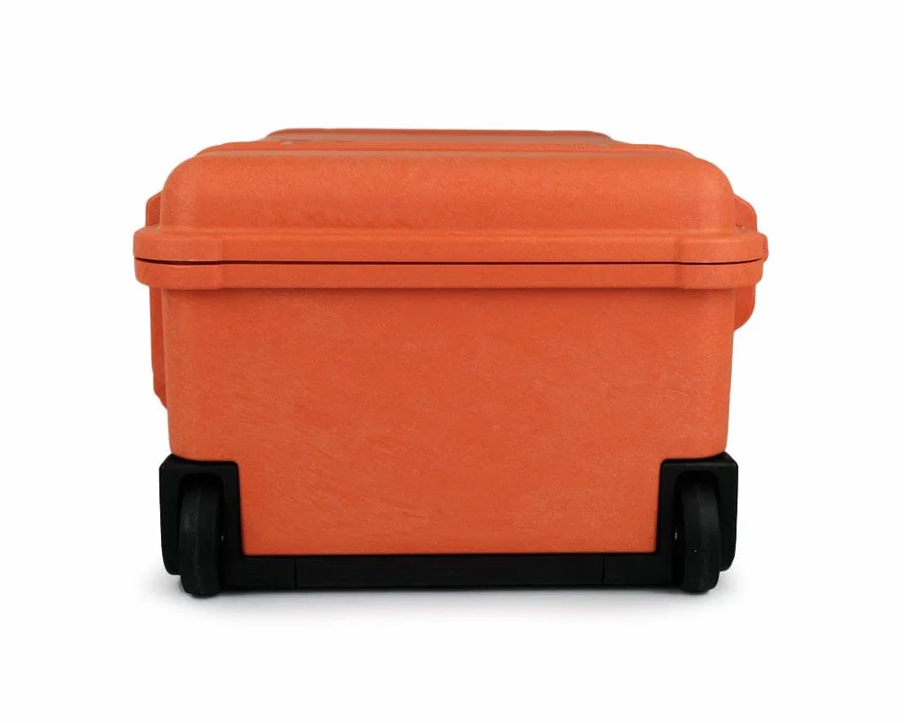 PELI 1510LFC Odporna na wstrząsy skrzynia na laptop, z kółkami i wkładką do pokrywy, wodoszczelna i pyłoszczelna (IP67), pojemność 27 l, wyprodukowana w USA, dopasowywana wkładka piankowa, czarna