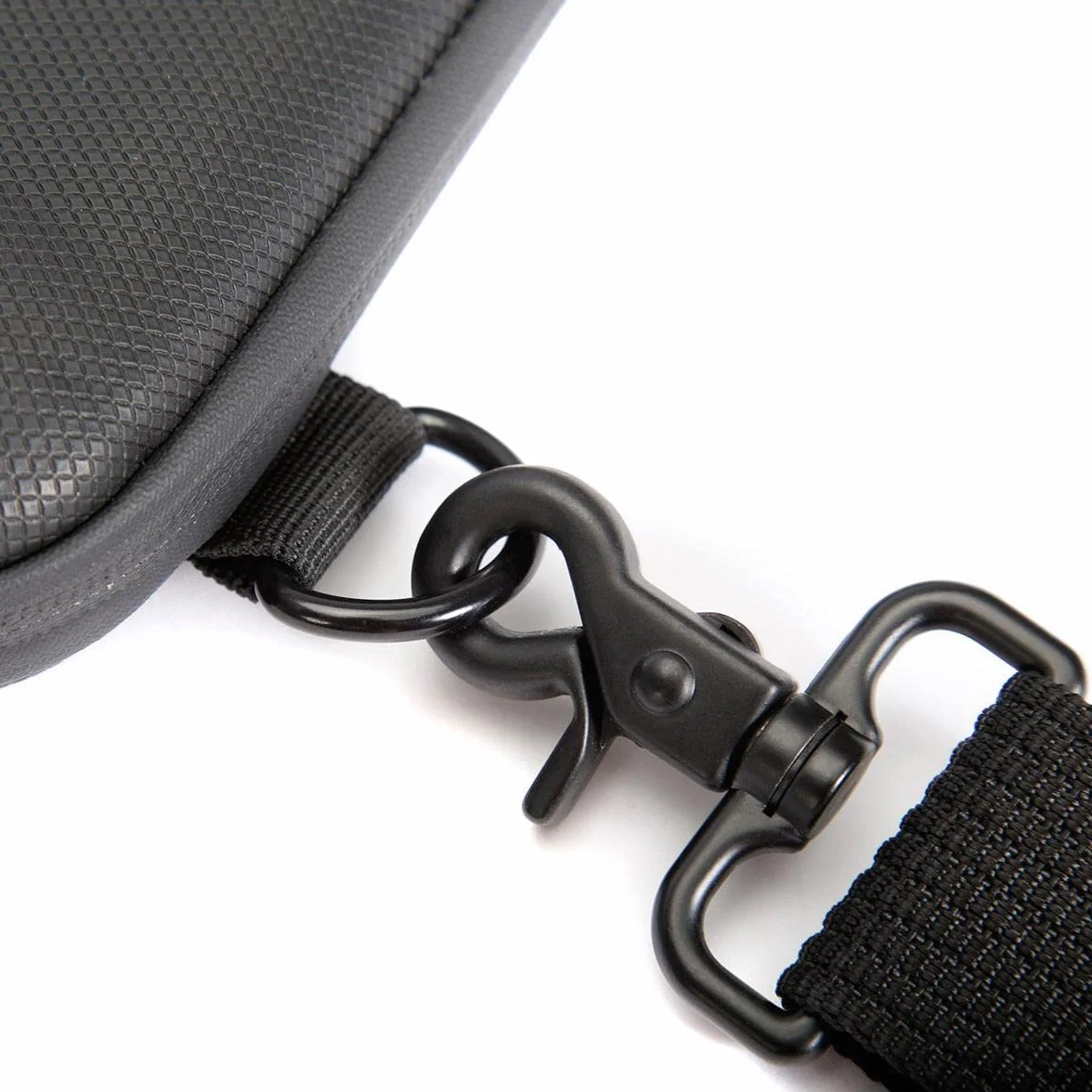 Nanuk Wodoodporne twarde etui 923 z zestawem wkładki do laptopa - czarne
