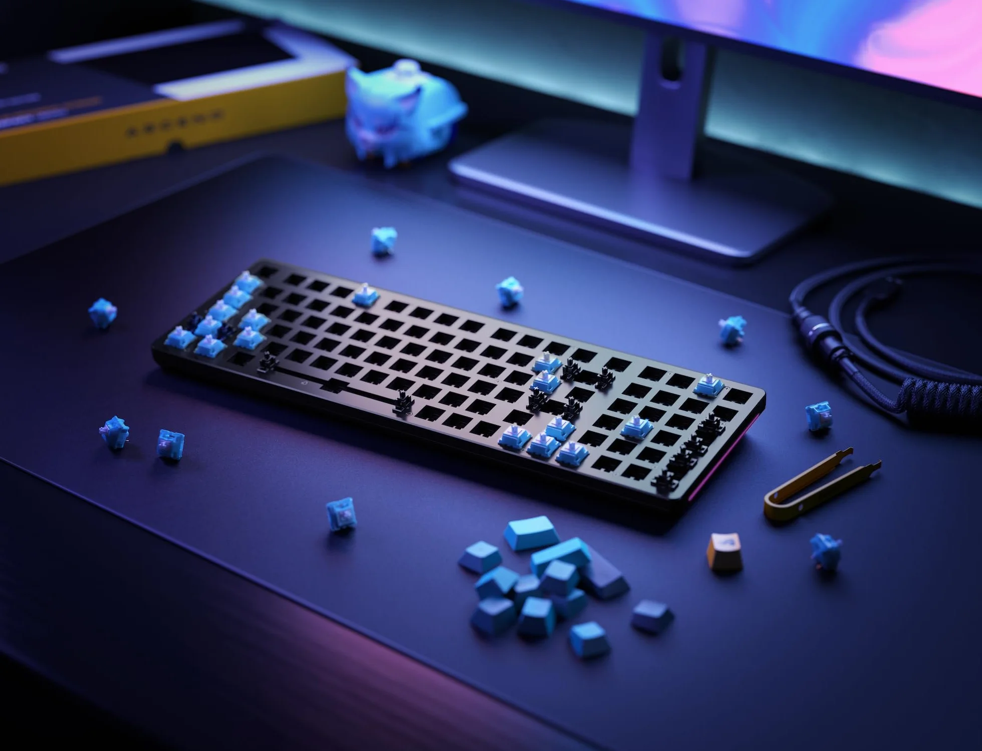 Glorious Gaming GMMK 2 Full Size (96%) Barebones (tylko obudowa) – obudowa gamingowej klawiatury mechanicznej, pełny rozmiar, aluminium, konfigurowalna, RGB, układ amerykański/ANSI - Czarny